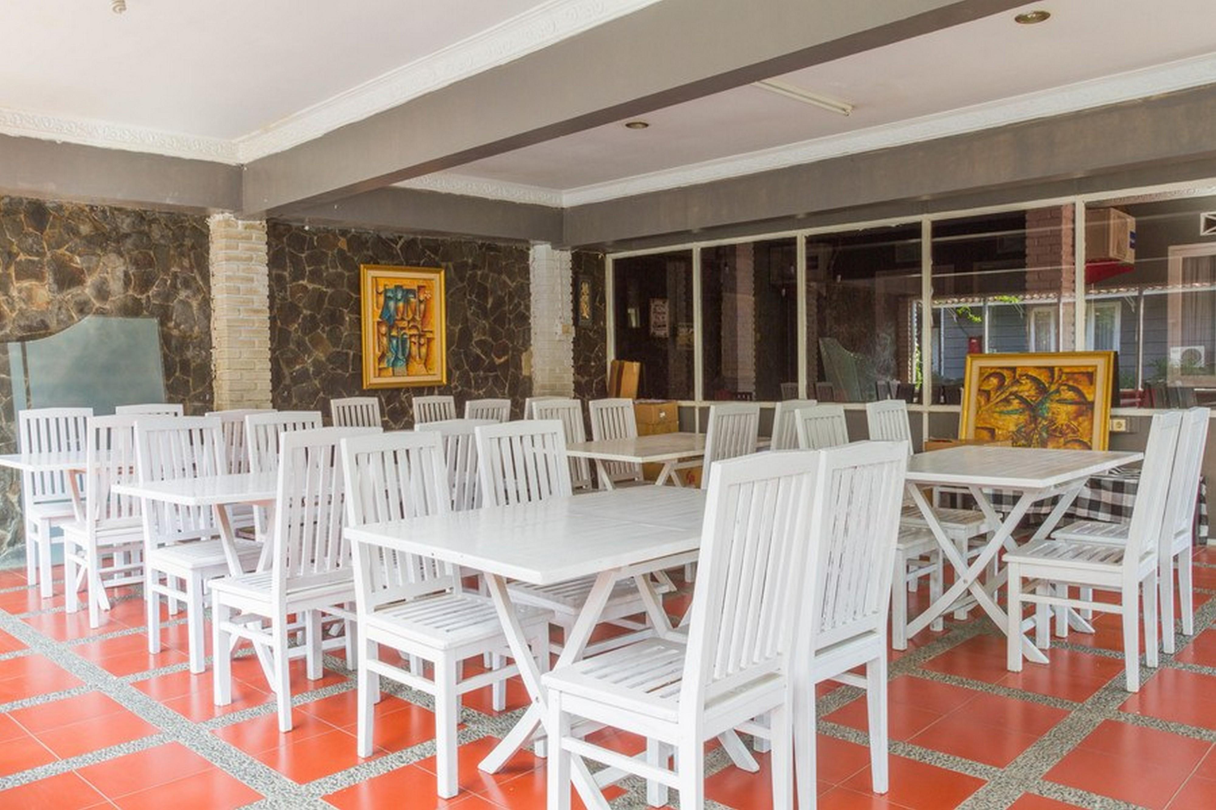 Hotel Reddoorz @ Otista Garut